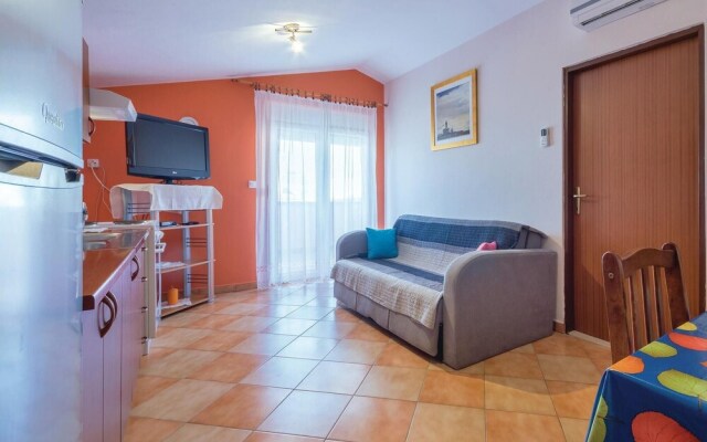 Beautiful Home in Betiga With Wifi and 2 Bedrooms