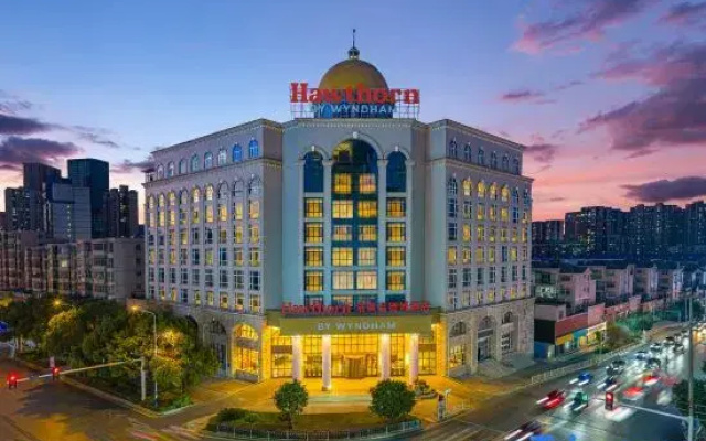 Hawthorn Hotel (Chenzhou Wuling Square Government Office Branch)