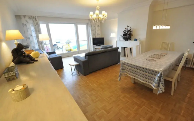 Apartment in Duinbergen Near Sandy Beach