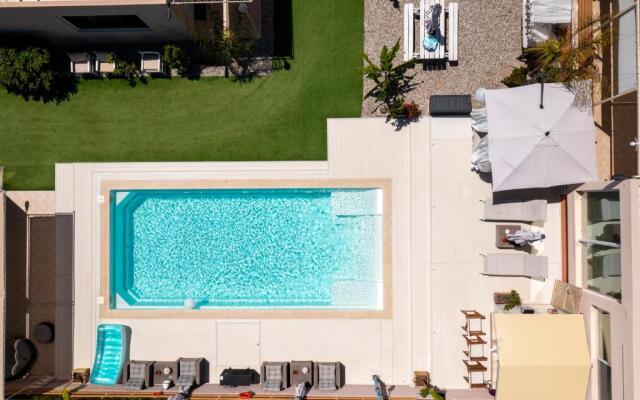Modular Bungalows With Pool Vravrona Artemis Greece