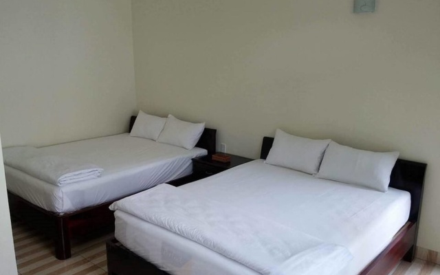 Tung Huong Hotel – Guest Rooms – Phu Quoc