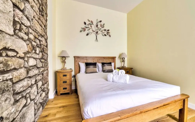 Stunning flat near St. Giles' Cathedral