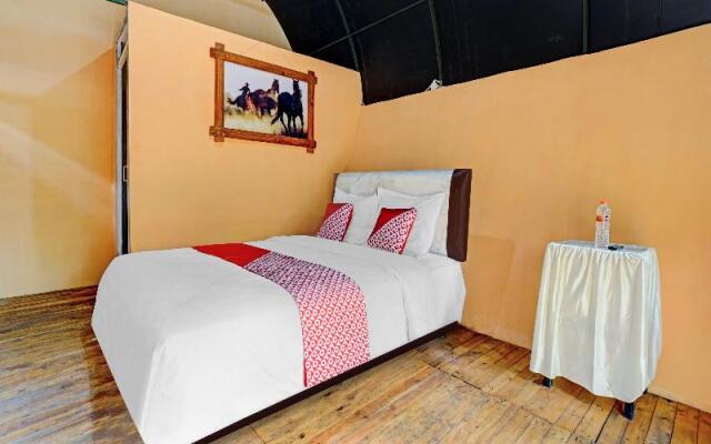 OYO 90474 Caravan Camp