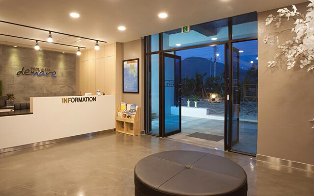Yeosu Demare Pool Villa