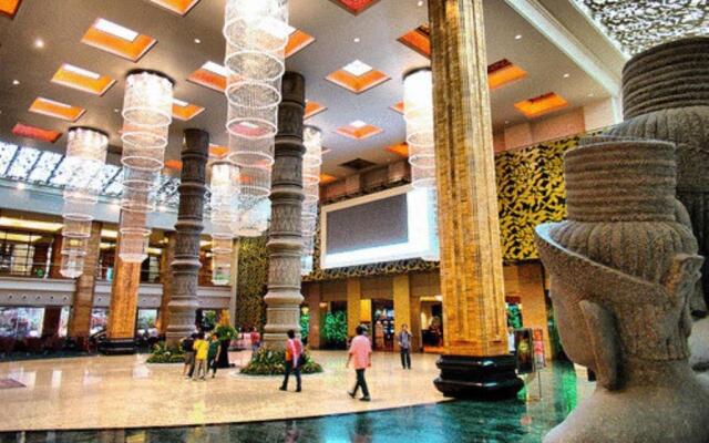 NagaWorld Hotel & Entertainment Complex