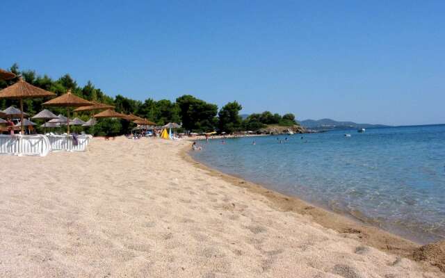 Acrotel Lily Ann Village