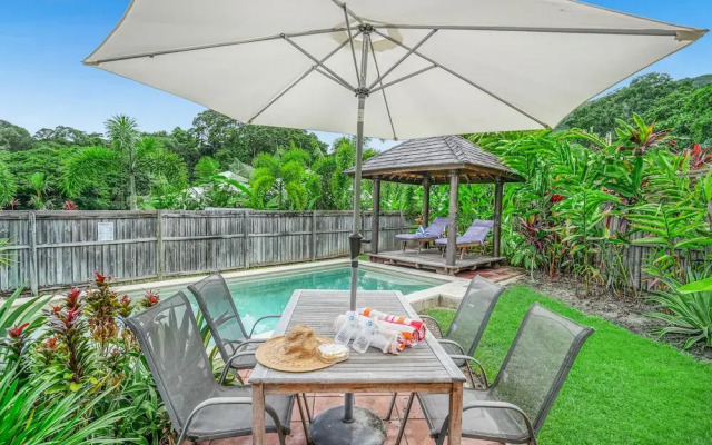 Belle Escapes - Latania Villa Palm Cove