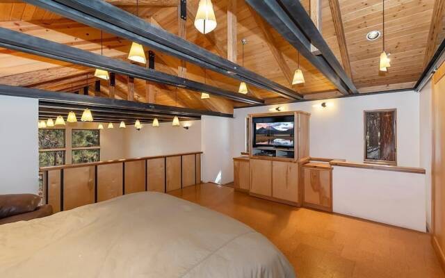 061 - Boulder Bay Retreat