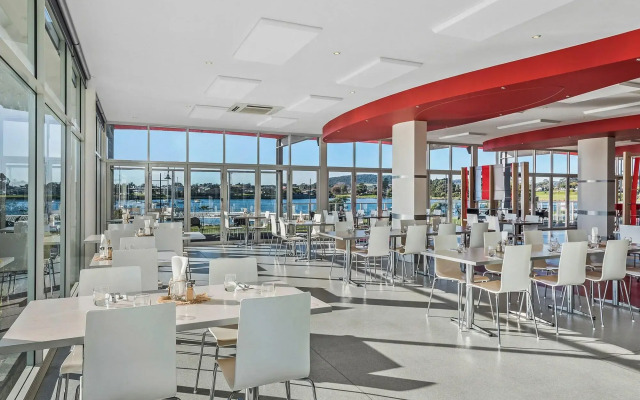 York Cove Hotel