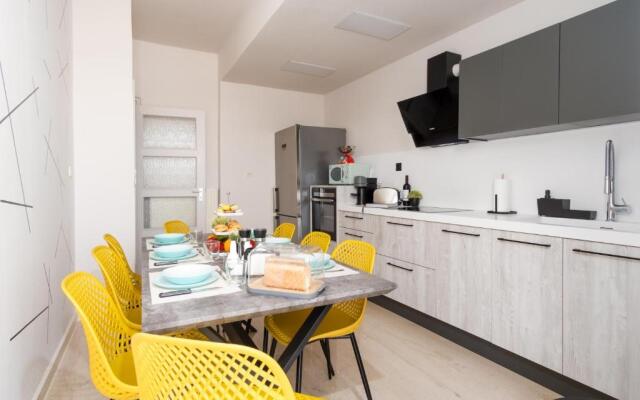 NIMA 2, modern-style apartment in the heart of Rethimno!