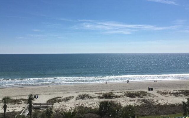 Palms Resort by Elliott Beach Rentals