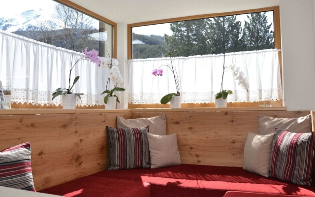 Pleasant Holiday Home in Umhausen With Balcony