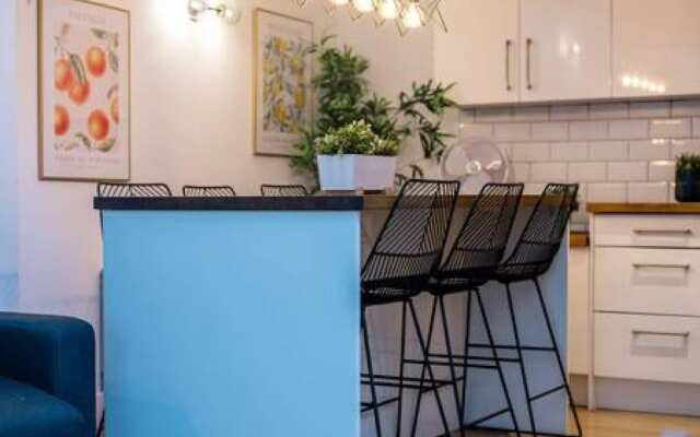 Host Stay The Cavern Quarter Loft