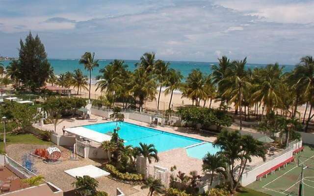 Marbella Del Caribe Beach Front Apt