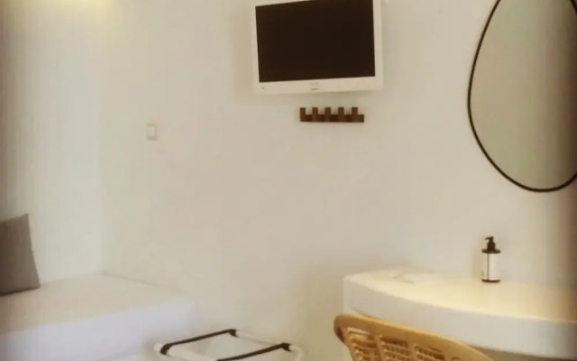 Faros Villa small hotel & restaurant