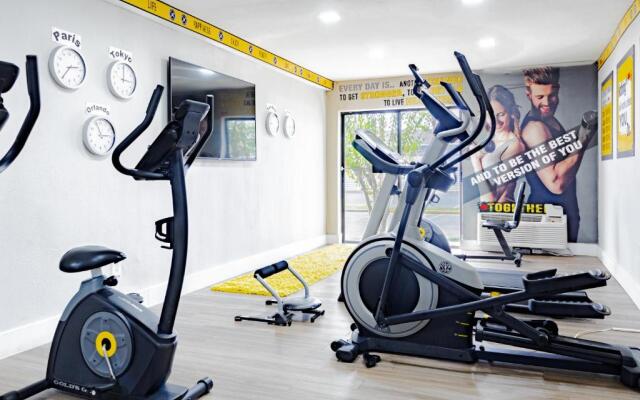 Palazzo Lakeside Hotel