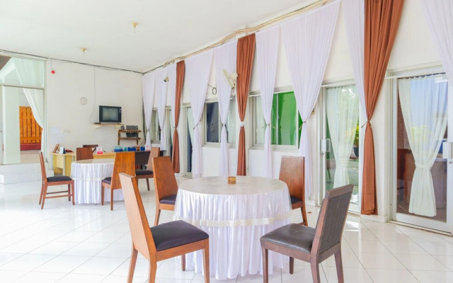OYO 1967 Hotel House of Eva Syariah Near Rumah Sakit Umum Daerah Jagakarsa