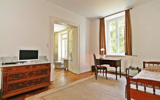 Villenapartment Neuwaldegg Wien