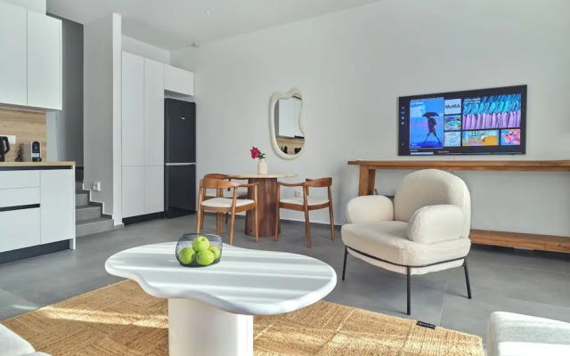 Parousia Luxury Apartments