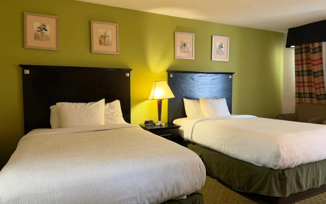 Quality Inn & Suites Moline - Quad Cities