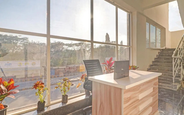 OYO Flagship 80554 Hanuma Residencies