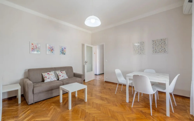 Sea View Central Apartment