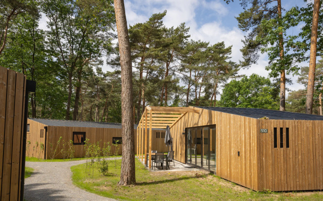 Modern Chalet With two Bathrooms, on a Holiday Park, 12 km. From Eindhoven