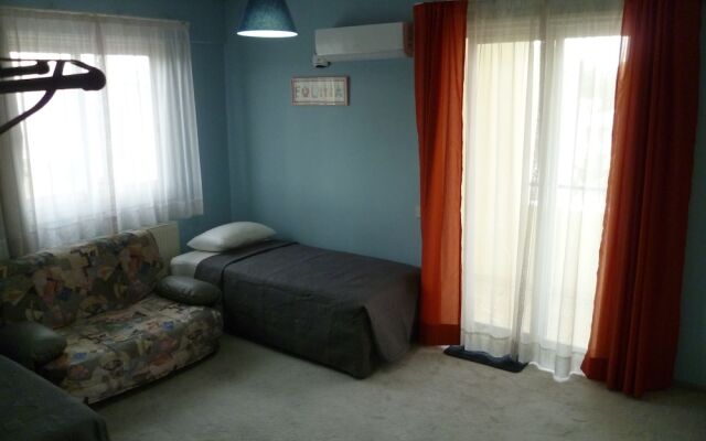 Room in House - Datacom House - The Sky Blue Room