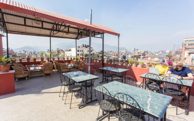 Hotel Jay Suites