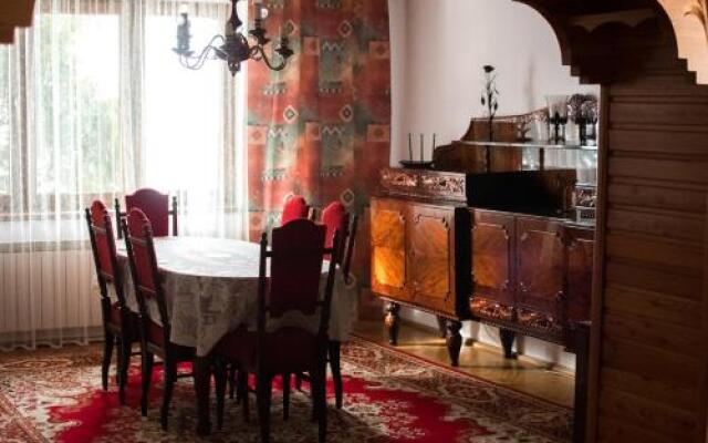 Apartamenty przy Pensjonacie Zdrojowym