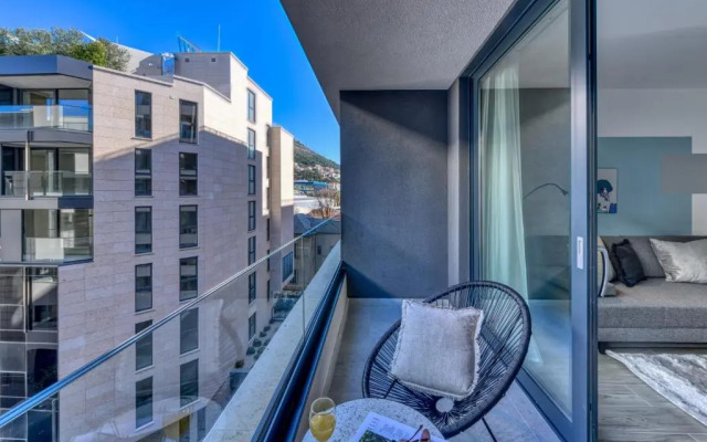 M&P- Lovely 1-bedroom condo with free parking