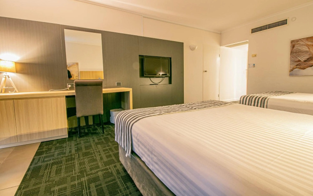 Opal Cove Resort – Guest Rooms – Korora