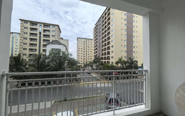 OYUSTAY Clark condo near airport casino