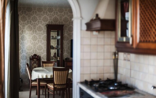 Apartment on Liteyny 60