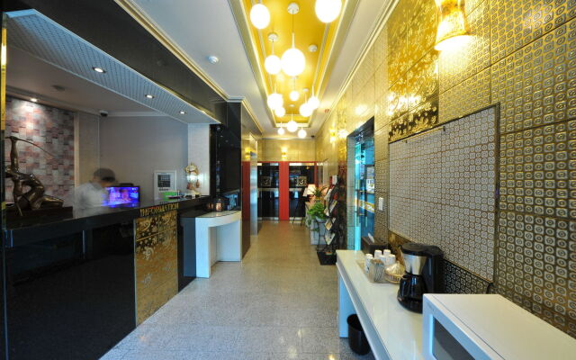 S Hotel