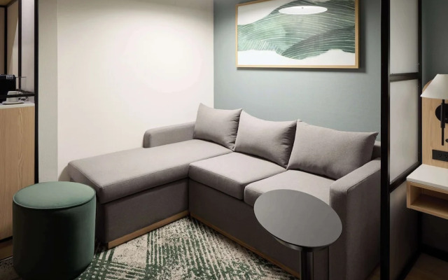 Hyatt Place Montreal Airport