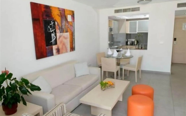 Blue Lagoon Kosher Hotel