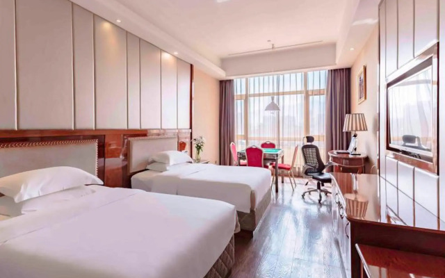 Vienna Hotel (Yongzhou Jianghua)