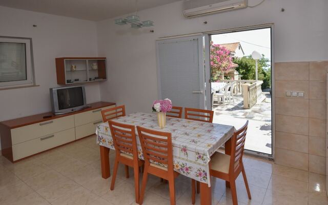 Apartments Summer Craziness