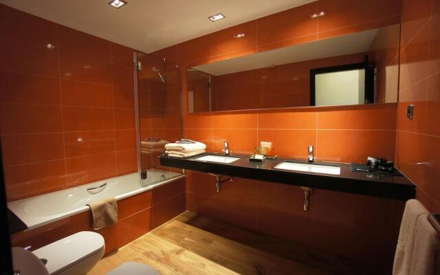 Buil & Gine Wine Hotel