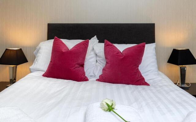 Luxury Central City of London Apartments