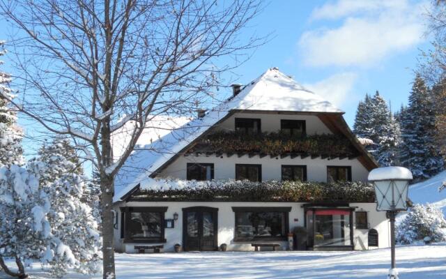 Gästehaus Behabühl B&B