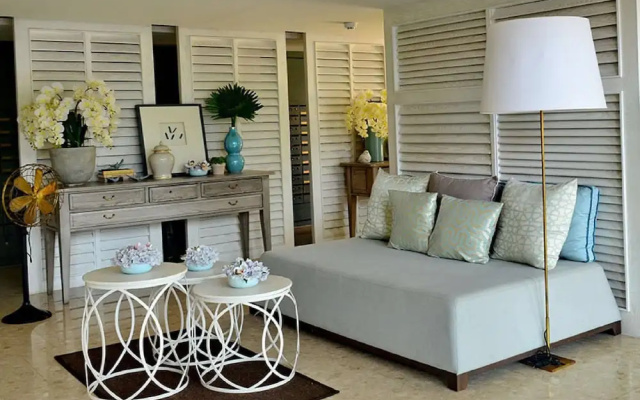 Baan Peang Ploen by Stone Head Hua Hin