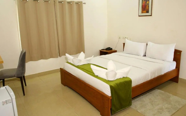 OYO 12459 SilverKey Gachibowli