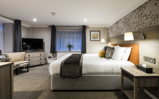The Holt Hotel