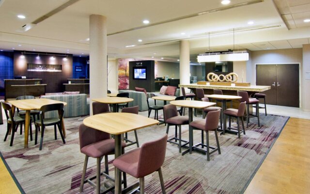 Courtyard by Marriott Clarksville