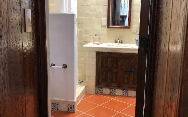 Pet Friendly Casa Studio in the Woods