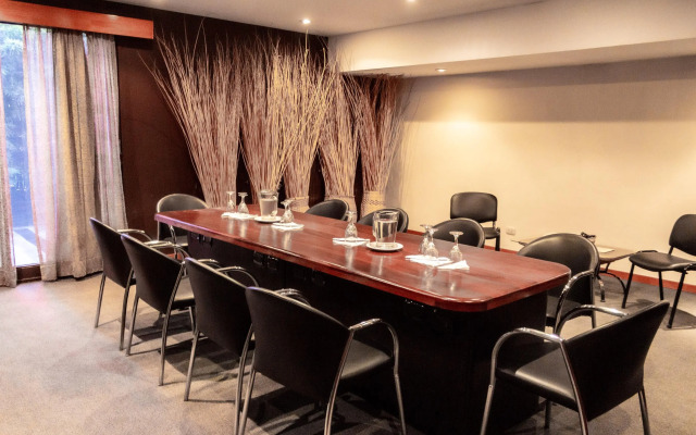 Raices Esturion Hotel