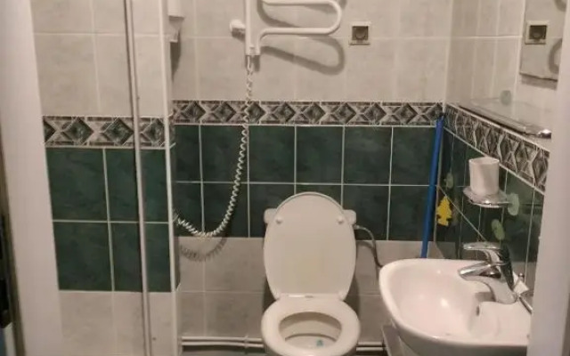 Pokoje Z Lazienkami - Odkryjtrojmiasto