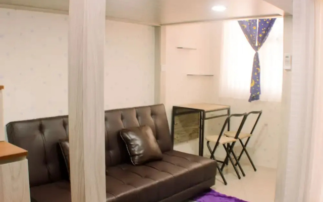 Stunning And Comfy Studio Apartment Transpark Juanda